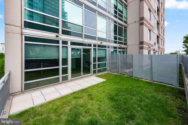 901 N Penn St Unit R305, Philadelphia, PA 19123 - view of yard
