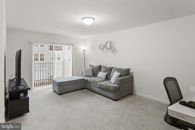 16894 Porters Inn Dr, Dumfries, VA 22026 - view of carpeted living area