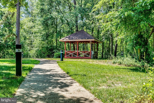 3 Canterbury Pl, Southampton, NJ 08088 - view of property's community with a gazebo and a view of trees