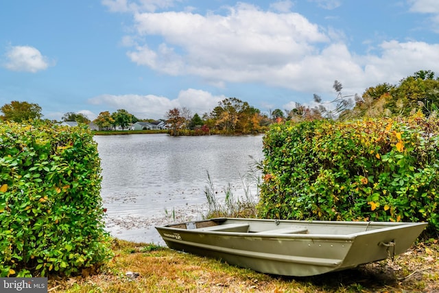 3 Canterbury Pl, Southampton, NJ 08088 - water view
