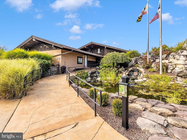 6518 Rimrock Rd, New Market, MD 21774 - surrounding community with a patio