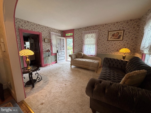 10 E Taunton Ave, Berlin, NJ 08009 - living room with wallpapered walls and carpet