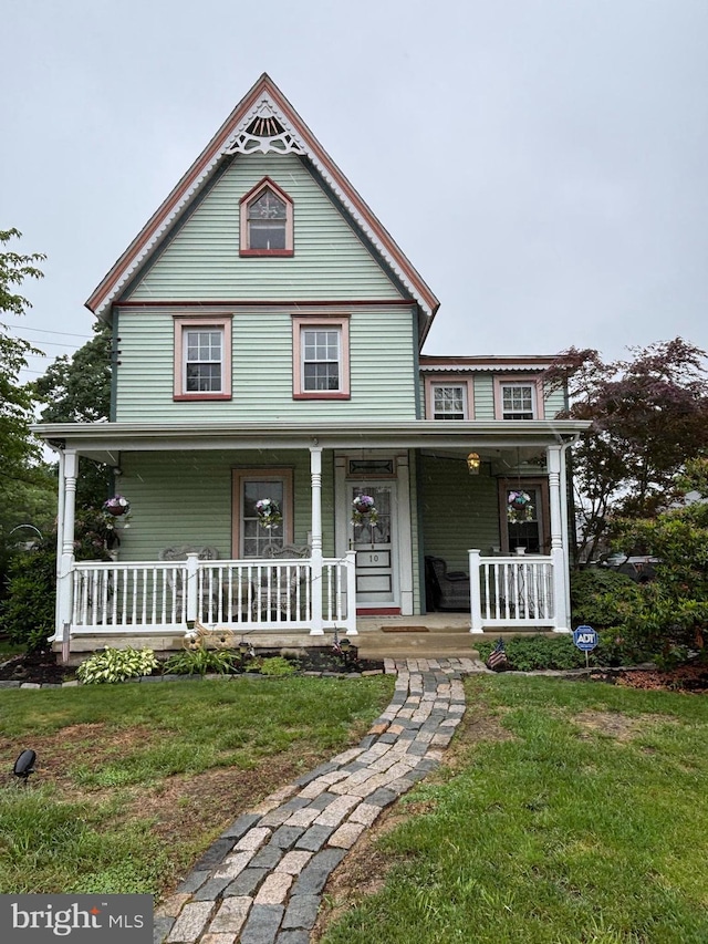 10 E Taunton Ave, Berlin, NJ 08009 - victorian home with a porch and a front lawn