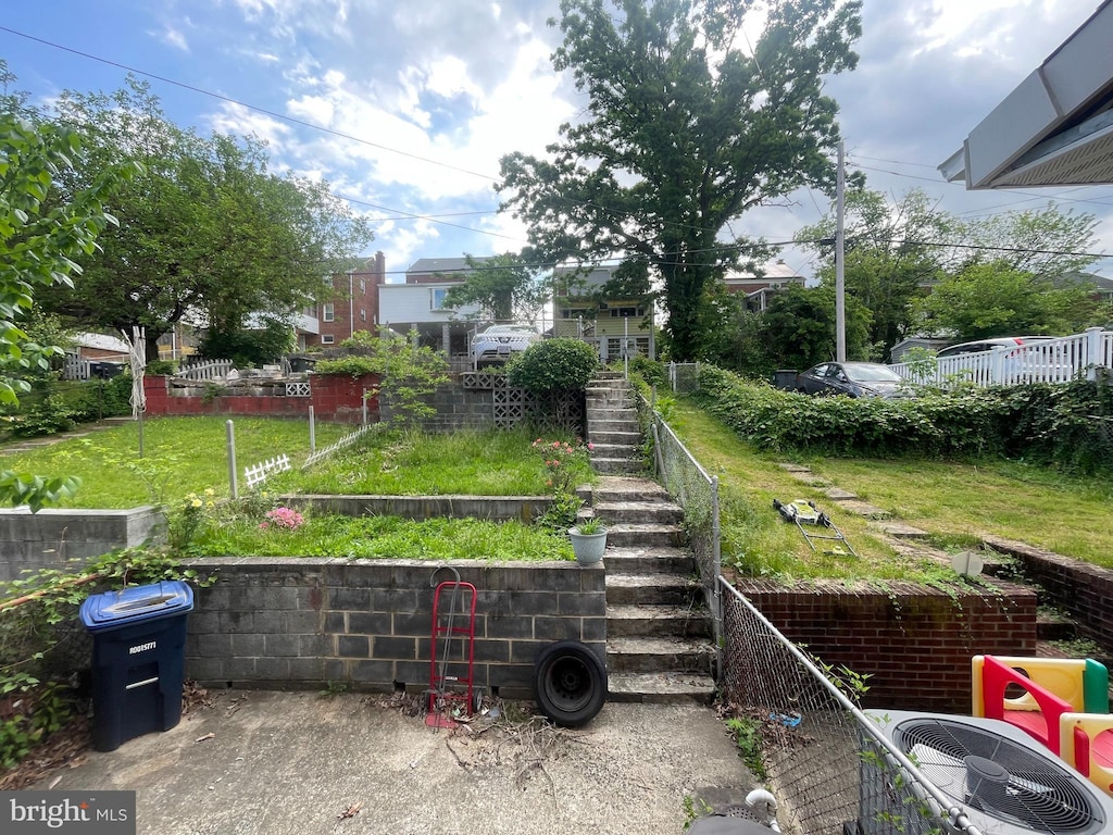 1618 Fort Dupont St SE, Washington, DC 20020 - view of yard with stairs