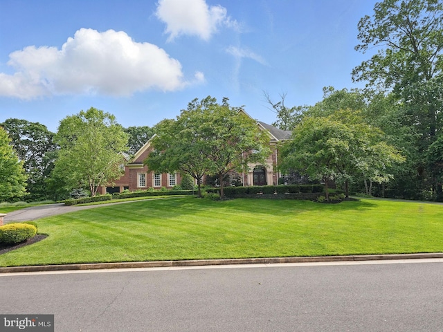2555 Vale Ridge Ct, Oakton, VA 22124 - view of front of property featuring a front yard