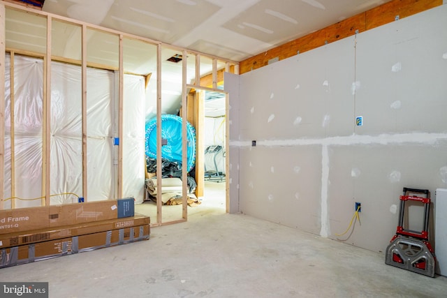 528 N Third St, Martinsburg, WV 25404 - view of basement