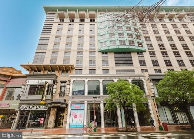 777 7th St NW Unit 913, Washington, DC 20001 - view of building exterior