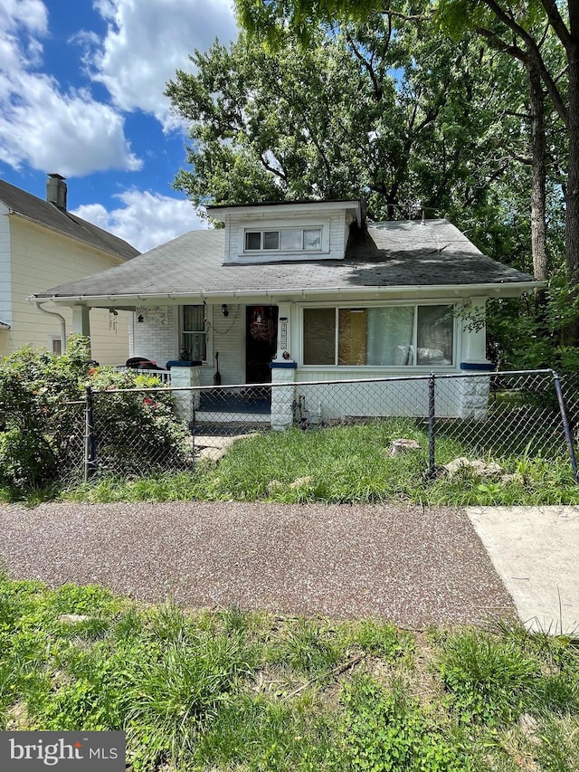 3706 36th St, Mount Rainier, MD 20712 - bungalow-style home featuring a fenced front yard