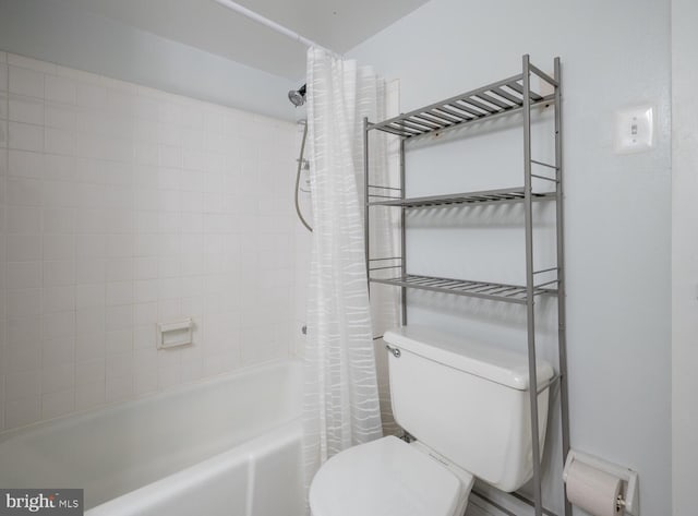 2525 Huntington Ave Unit 18, Alexandria, VA 22303 - bathroom featuring toilet and shower / bathtub combination with curtain
