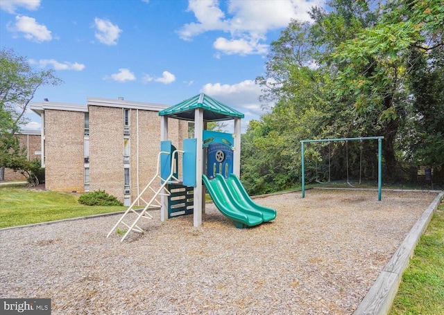 2525 Huntington Ave Unit 18, Alexandria, VA 22303 - view of community play area