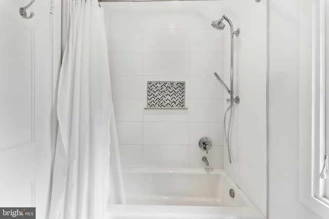 1110 Clover Hill Rd, Wynnewood, PA 19096 - bathroom featuring shower / bath combo with shower curtain