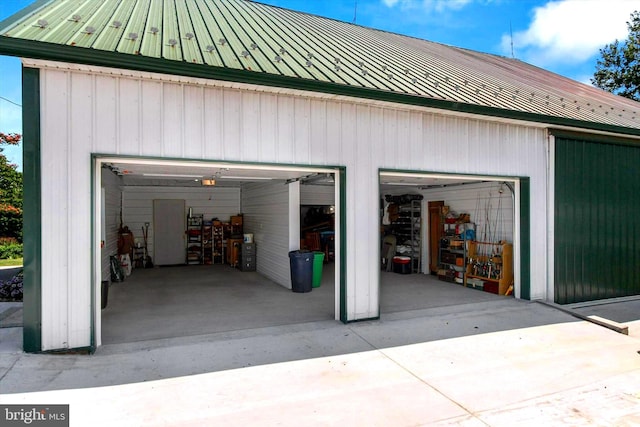 1150 S Mountain Rd, Dillsburg, PA 17019 - view of detached garage