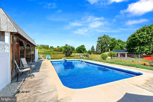 1150 S Mountain Rd, Dillsburg, PA 17019 - view of swimming pool featuring a patio area