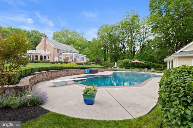 121 Eshelman Rd, Lancaster, PA 17601 - swimming pool featuring a diving board and a patio