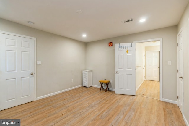 136 Chalkboard Ct, Moorestown, NJ 08057 - spare room with light wood-style floors, recessed lighting, and baseboards