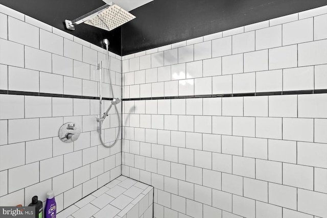 27 Athens Ln, Ruther Glen, VA 22546 - bathroom with a tile shower