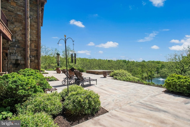 2042 Folk Rd, Fogelsville, PA 18051 - view of patio / terrace