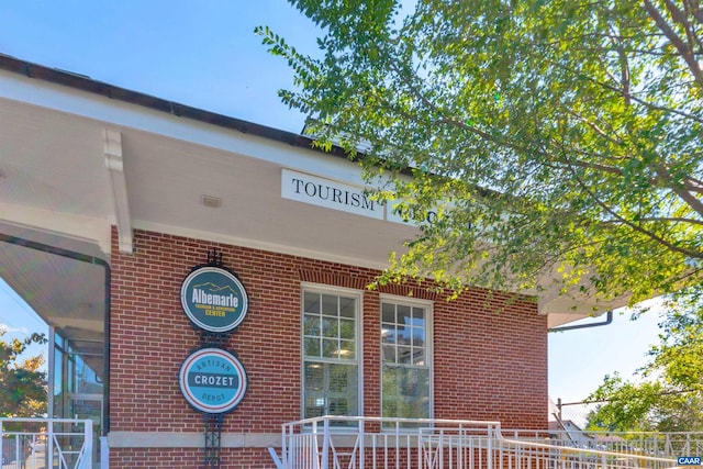 989 Clearfields Ln, Crozet, VA 22932 - exterior view of brick siding