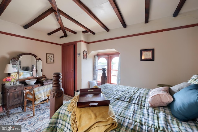 342 N Newberry St, York, PA 17401 - bedroom with arched walkways and beamed ceiling