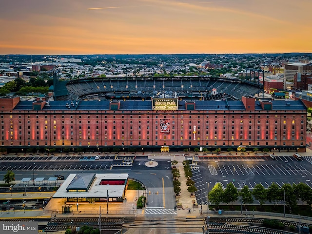 522 S Hanover St, Baltimore, MD 21201 - aerial view at dusk of a city view
