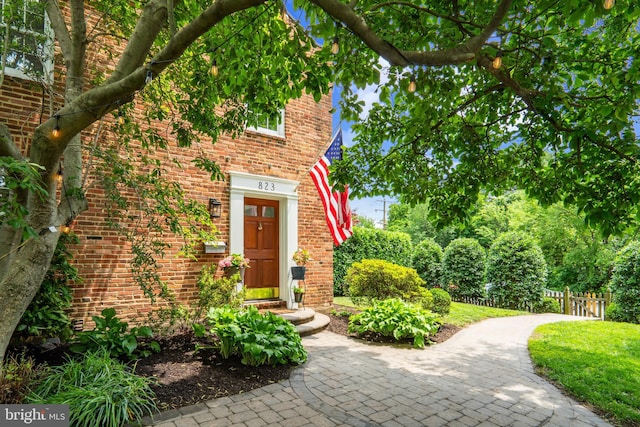 823 Church St, Alexandria, VA 22314 - property entrance with brick siding