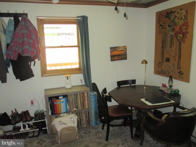 210 E Reynolds St, Cumberland, MD 21502 - dining space with crown molding