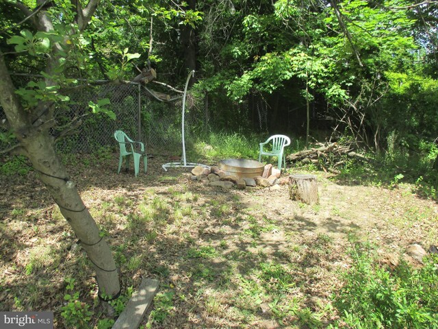210 E Reynolds St, Cumberland, MD 21502 - view of yard