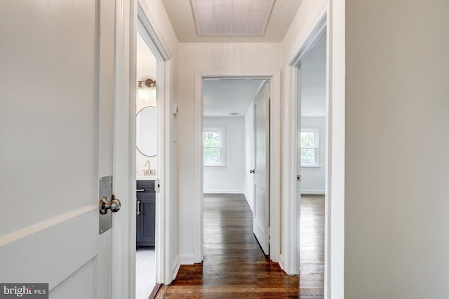 515 Devon Rd, Havertown, PA 19083 - corridor featuring dark wood-style floors and baseboards