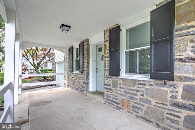 515 Devon Rd, Havertown, PA 19083 - view of covered porch