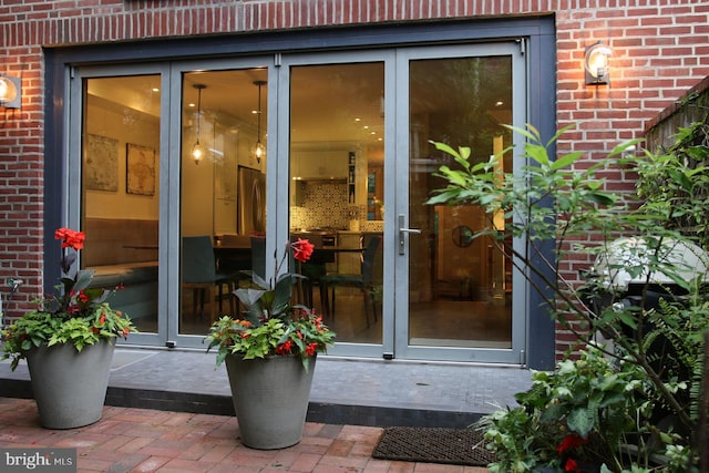510 Pine St, Philadelphia, PA 19106 - entrance to property featuring brick siding and french doors