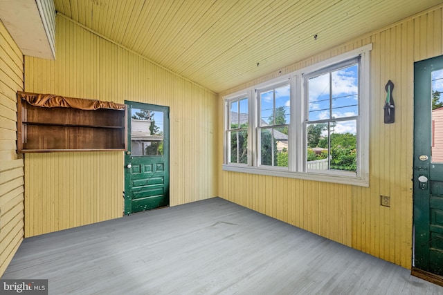 3 E Poplar St, Wenonah, NJ 08090 - unfurnished sunroom with lofted ceiling