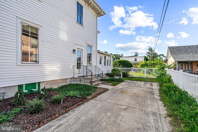 3 E Poplar St, Wenonah, NJ 08090 - view of side of property featuring a patio area