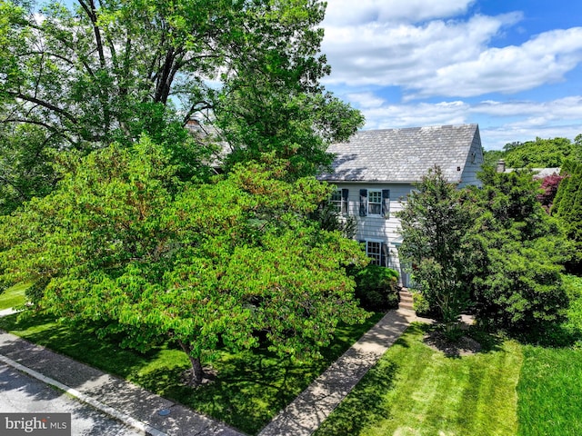 326 Saint Dunstans Rd, Baltimore, MD 21212 - view of side of property featuring a high end roof