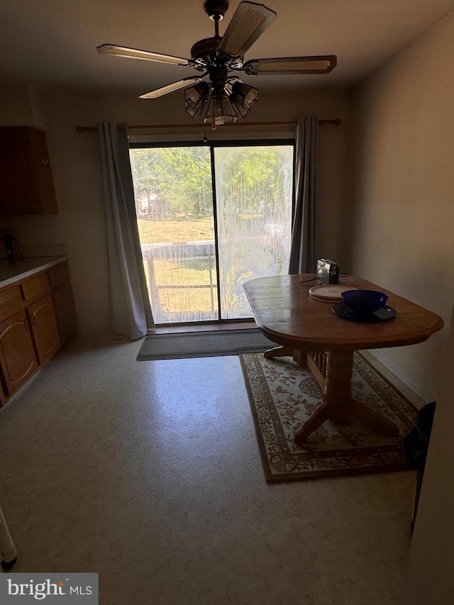 33 Dunmoor Ct S, Hamilton, NJ 08690 - dining area featuring a ceiling fan