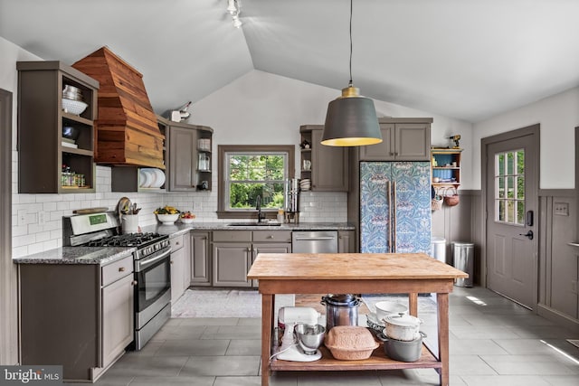 101 Warren Ave, Sewell, NJ 08080 - kitchen with open shelves, stainless steel appliances, vaulted ceiling, plenty of natural light, and gray cabinets