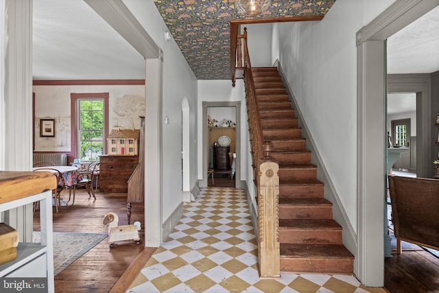 101 Warren Ave, Sewell, NJ 08080 - stairs with arched walkways and ornamental molding