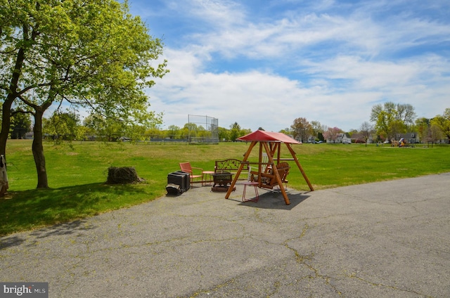 518 S Glenwood St, Allentown, PA 18104 - view of patio / terrace