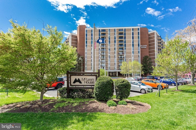 6800 Fleetwood Rd Unit 1219, Mclean, VA 22101 - view of apartment building / complex with uncovered parking