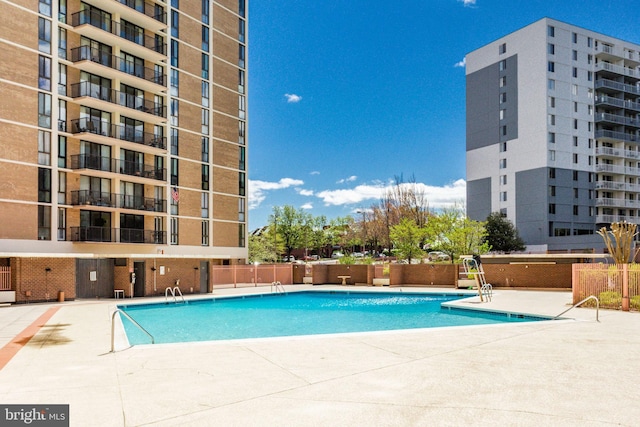 6800 Fleetwood Rd Unit 1219, Mclean, VA 22101 - community pool with a patio area