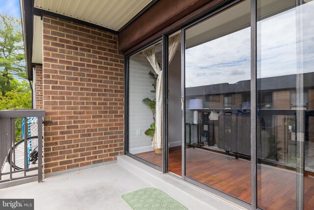 9731 Kings Crown Ct Unit 201, Fairfax, VA 22031