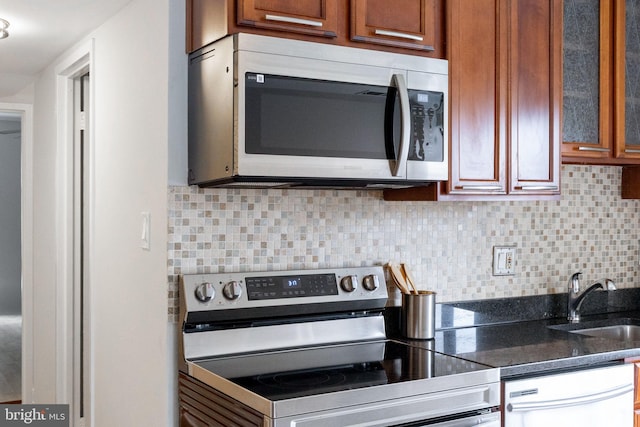 9731 Kings Crown Ct Unit 201, Fairfax, VA 22031