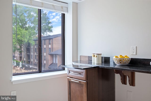 9731 Kings Crown Ct Unit 201, Fairfax, VA 22031