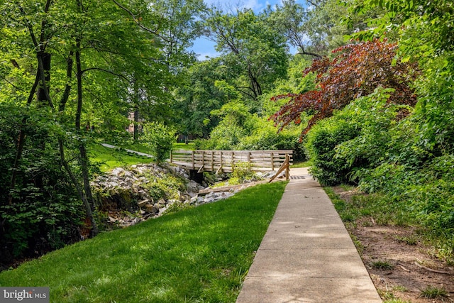 9731 Kings Crown Ct Unit 201, Fairfax, VA 22031