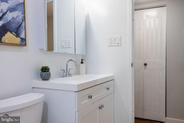 9731 Kings Crown Ct Unit 201, Fairfax, VA 22031