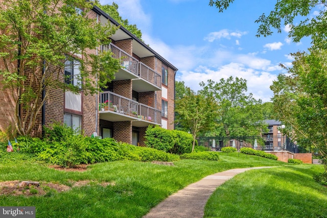 9731 Kings Crown Ct Unit 201, Fairfax, VA 22031