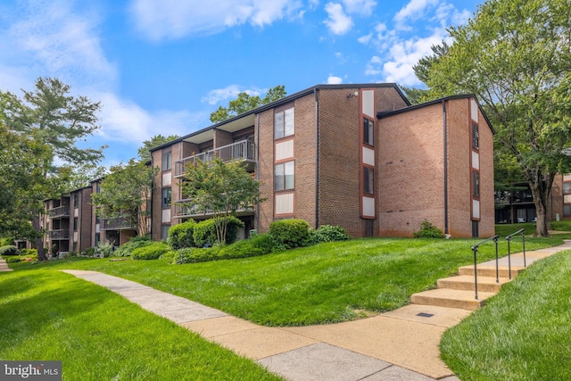 9731 Kings Crown Ct Unit 201, Fairfax, VA 22031