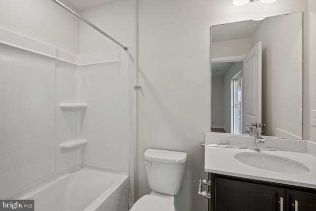 16612 Green Glade Dr, Brandywine, MD 20613 - bathroom featuring vanity, toilet, and bathing tub / shower combination