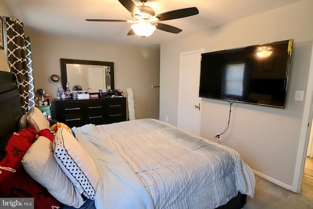 2460 Kilpatrick Pl, Dumfries, VA 22026 - bedroom featuring ceiling fan, carpet floors, and baseboards