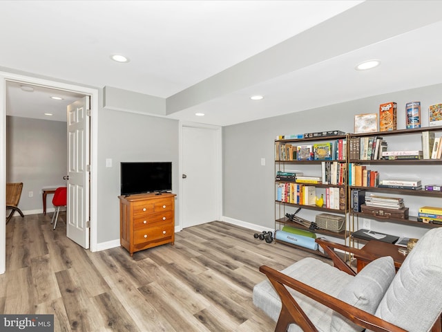 5421 Bartonsville Rd, Frederick, MD 21704 - sitting room with wood finished floors, recessed lighting, and baseboards