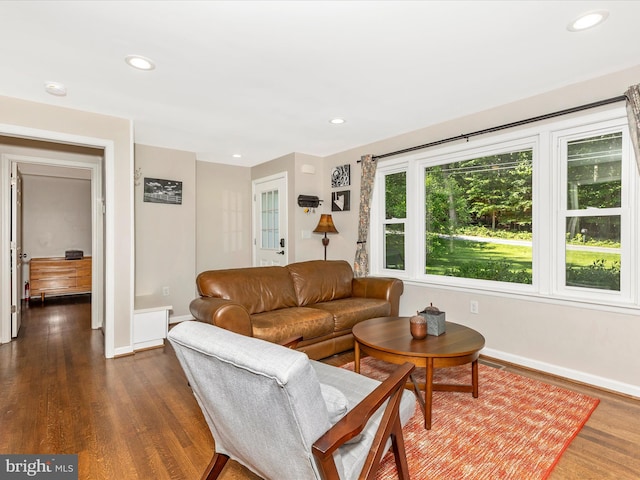 5421 Bartonsville Rd, Frederick, MD 21704 - living room featuring dark wood-style flooring, baseboards, and recessed lighting